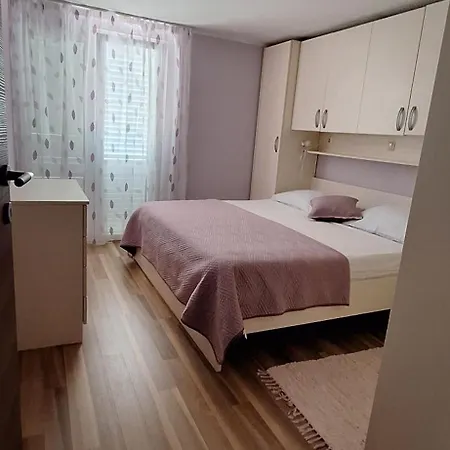 Haus Zdenka Apartment