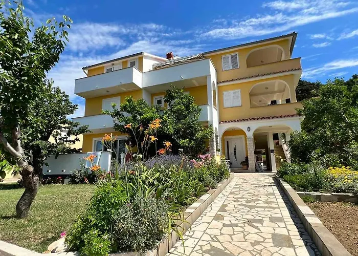 Haus Zdenka 公寓 拉布