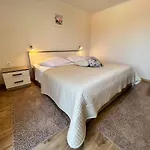 شقة Haus Zdenka