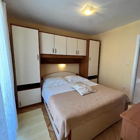 Haus Zdenka * Rab Town