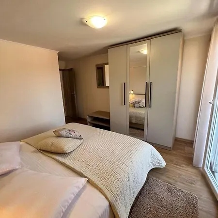 Haus Zdenka * Rab Town